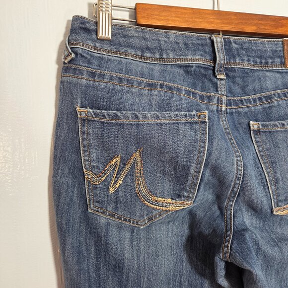 Maurices Size 8 Regular Medium Wash Denim Blue Straight Leg Jeans - Picture 7 of 11